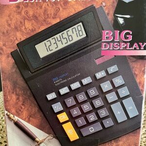 Big Display Electronic Calculator -original box 1980